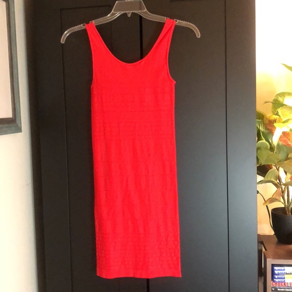 ♥️💋 NWT! Red Hot Bodycon Bebe Dress. Sizzle in this stunner! Size M/L - Picture 6 of 12